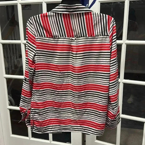 PETITE Small from NOTATIONS Buisness Top - Picture 9 of 15